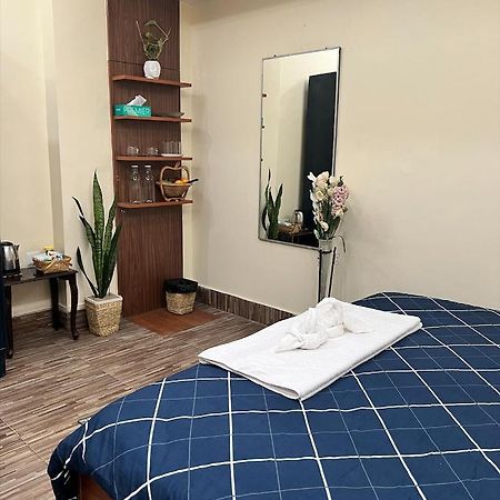 Iranyai Homestay Имфал Екстериор снимка