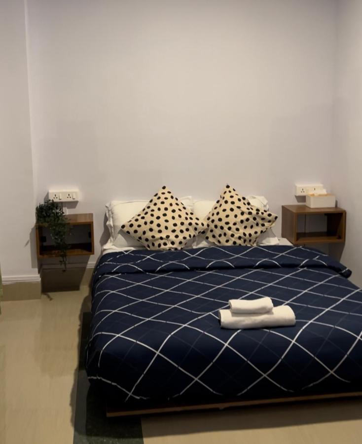 Iranyai Homestay Имфал Екстериор снимка