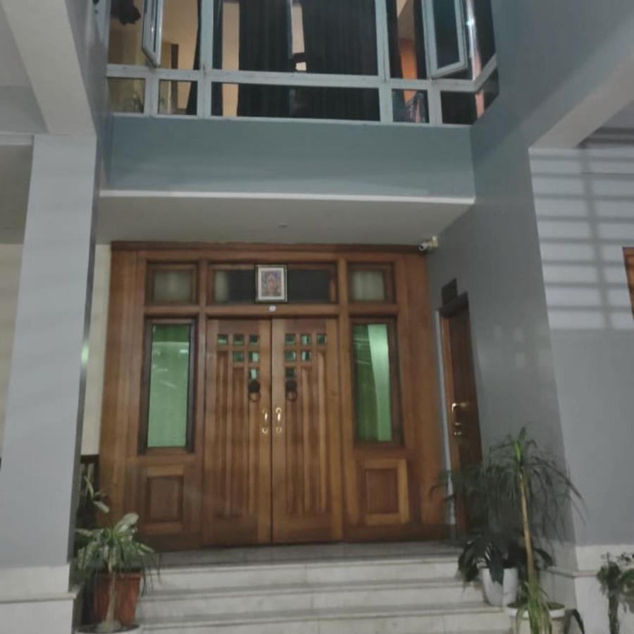 Iranyai Homestay Имфал Екстериор снимка