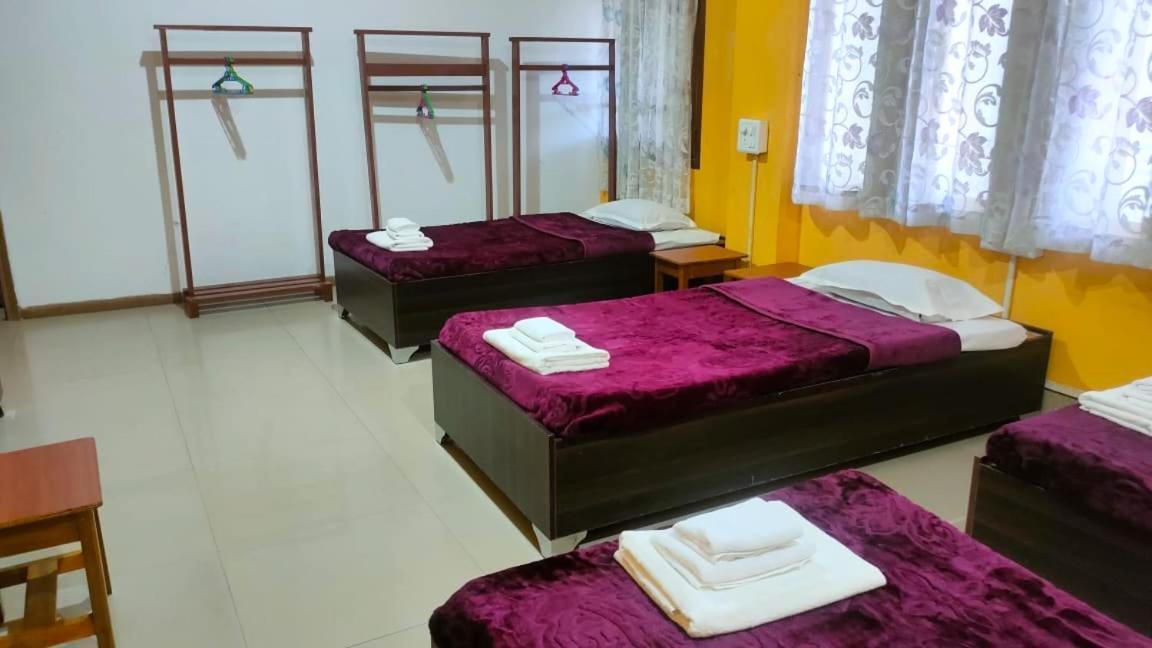 Iranyai Homestay Имфал Екстериор снимка
